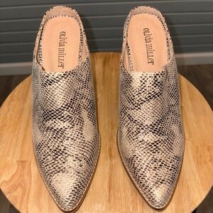 Olivia Miller Heeled Mules Snakeskin Pattern Women's 6.5 NWOT Chic Night Out